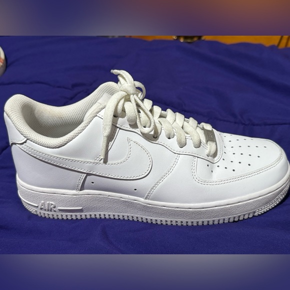 Nike Women’s Air Force 1 ‘07 White - Picture 6 of 15